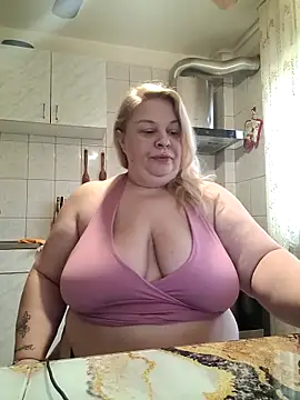 AriannaMilf online show from October 8, 6:00 am