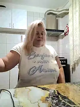 AriannaMilf online show from July 25, 8:28 pm