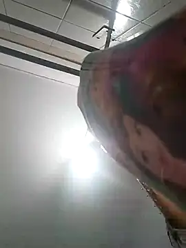 Snapshot of bruna_safadinhaa chatting on December 2, 11:34 am bruna safadinhaa online show from December 2, 11:34 am