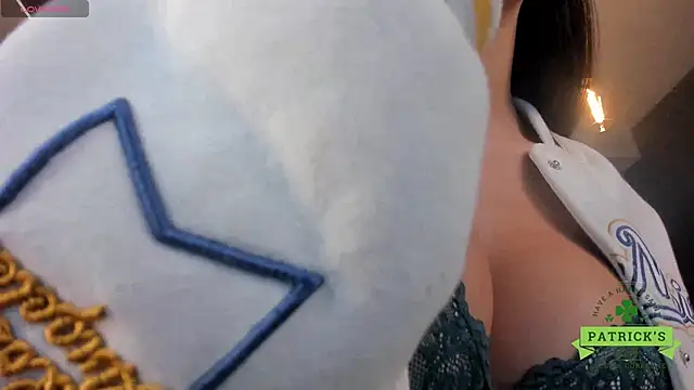 AlessiaCorleone  online show from March 18, 1:32 am