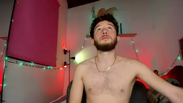 Snapshot of Juan_Castano chatting on December 5, 2:31 am Juan Castano online show from December 5, 2:31 am