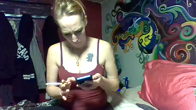 4EyedSluttyGinger online show from January 13, 6:05 pm