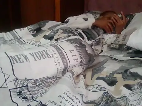 Snapshot of ShooingBunch chatting on September 18, 6:48 am ShooingBunch online show from September 18, 6:48 am