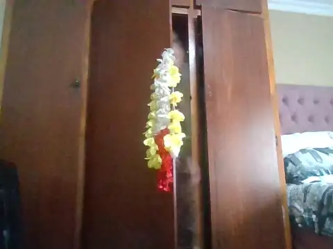 Snapshot of ShooingBunch chatting on October 29, 9:44 am ShooingBunch online show from October 29, 9:44 am