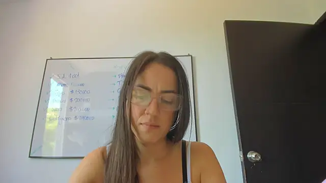 squirttati33 online show from September 20, 3:46 pm