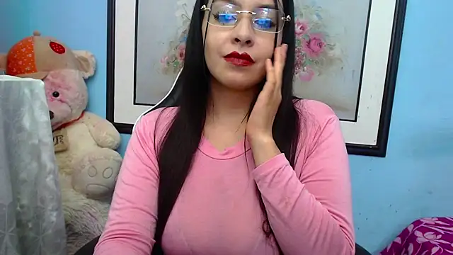 Snapshot of Luciana_and_Neitan chatting on January 11, 8:43 pm Luciana and Neitan online show from January 11, 8:43 pm