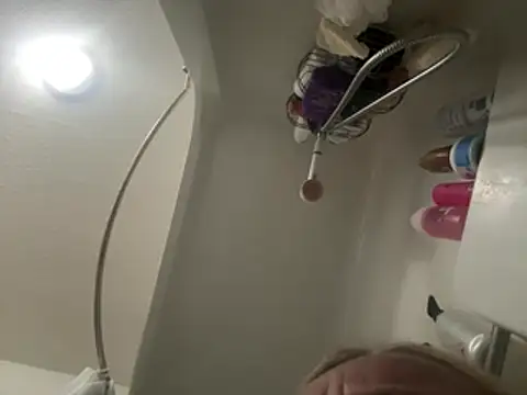 brittney099 online show from July 1, 6:04 am