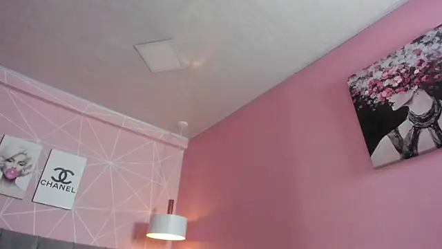 dolly zoe online show from January 5, 8:12 pm