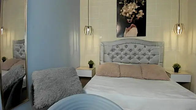 ayshel   online show from February 20, 4:18 am