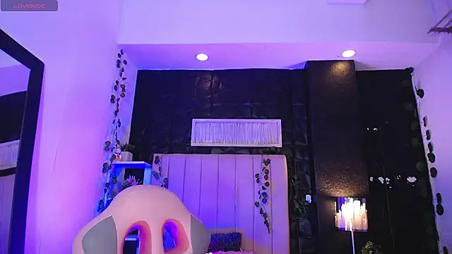 helen bunnnyx online show from February 13, 8:48 am