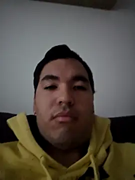 Snapshot of moras31 chatting on November 27, 9:33 am moras31 online show from November 27, 9:33 am