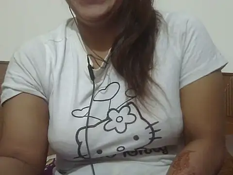 Snapshot of shekira99 chatting on June 21, 3:58 pm shekira99 online show from June 21, 3:58 pm