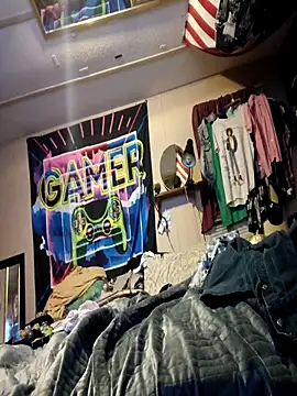 j hollywood91 online show from October 31, 12:00 am