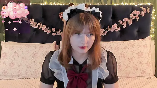Snapshot of AliceLanley chatting on July 20, 2:19 pm AliceLanley online show from July 20, 2:19 pm