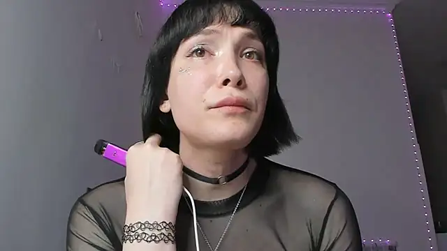 dollmore online show from February 26, 5:07 pm