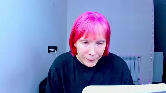 dollmore online show from October 8, 8:12 am