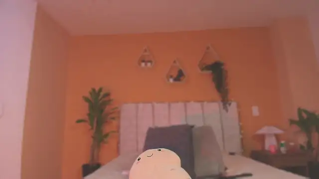valerycolins online show from July 18, 1:43 am