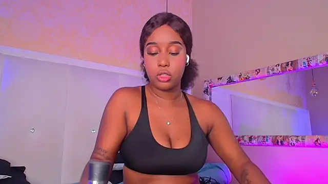 MichaelaCox online show from November 3, 12:28 pm