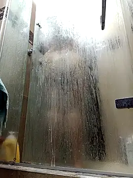 lucia vonne  online show from December 2, 11:26 am