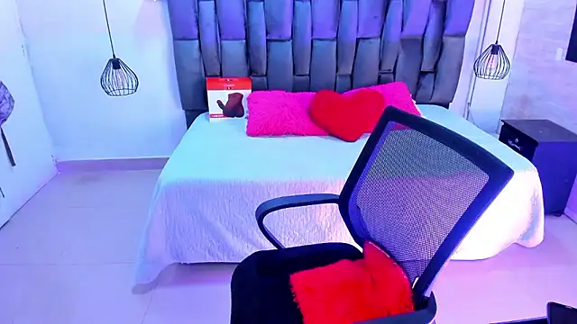 lucia vonne  online show from January 13, 8:47 pm