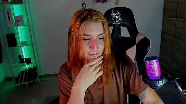 Dakotaa  online show from December 8, 10:14 pm