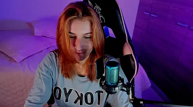 Dakotaa  online show from December 21, 4:41 am