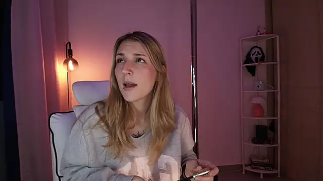 Dakotaa  online show from December 17, 4:40 am