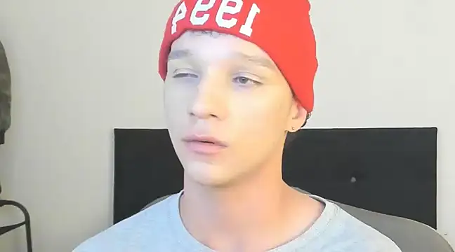 angelcortes online show from December 19, 11:50 am