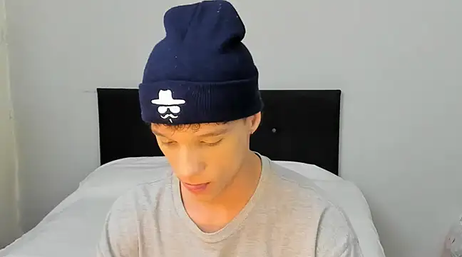 angelcortes online show from March 22, 3:20 pm