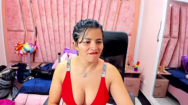 HornySkinny26 online show from May 2, 6:29 am