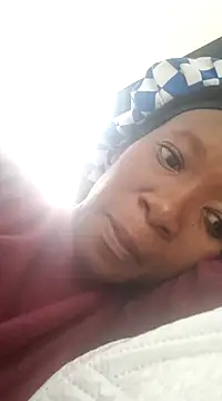 Snapshot of NikkiDickSavage chatting on February 22, 5:44 am NikkiDickSavage online show from February 22, 5:44 am