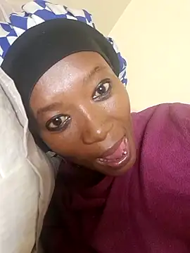 Snapshot of NikkiDickSavage chatting on March 22, 2:27 am NikkiDickSavage online show from March 22, 2:27 am