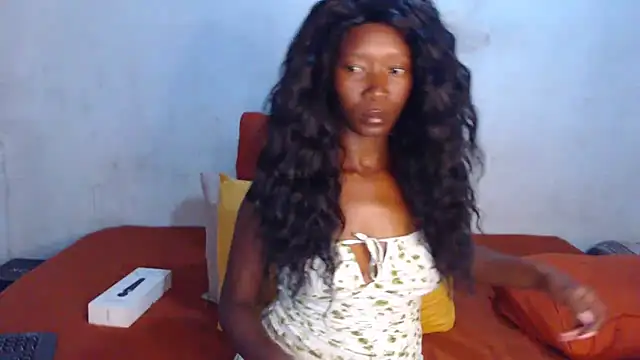 Snapshot of NikkiDickSavage chatting on January 17, 7:28 pm NikkiDickSavage online show from January 17, 7:28 pm