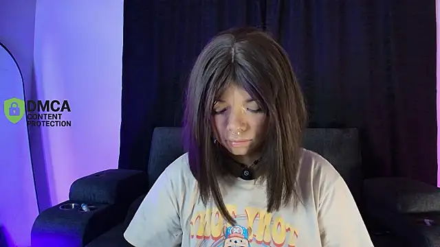 yungelitamor  online show from March 12, 5:24 am