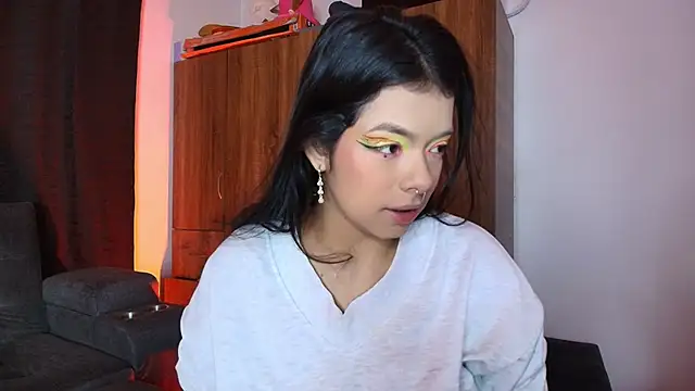 Snapshot of yungelitamor_ chatting on July 12, 5:42 am yungelitamor online show from July 12, 5:42 am