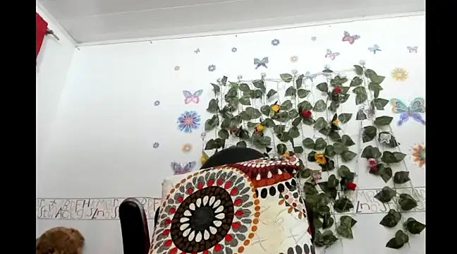 Snapshot of lili_breastxxx chatting on February 15, 2:33 pm lili breastxxx online show from February 15, 2:33 pm