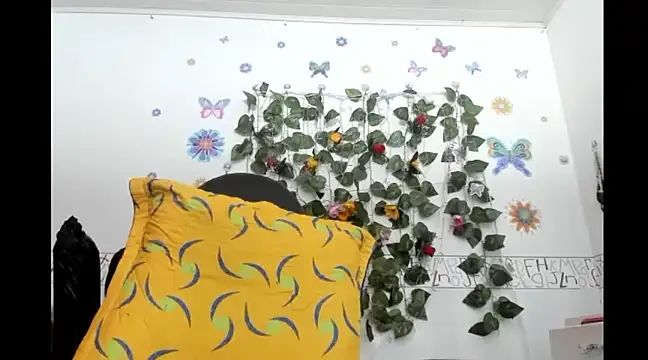 Snapshot of lili_breastxxx chatting on March 1, 4:54 pm lili breastxxx online show from March 1, 4:54 pm