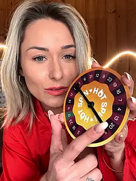 petrouchkaaa  online show from January 14, 8:47 pm