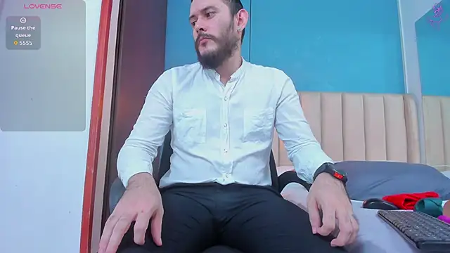 Snapshot of jeanpiere_ chatting on December 18, 5:13 am jeanpiere online show from December 18, 5:13 am