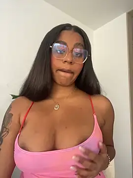 charlotteeruss online show from February 8, 4:43 pm