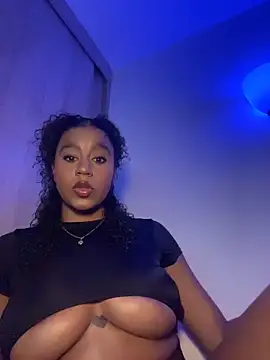charlotteeruss online show from June 4, 11:49 am
