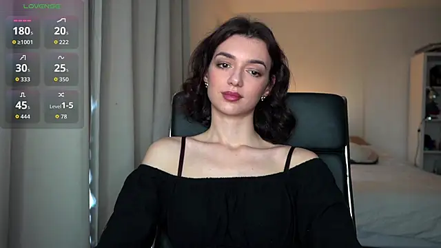 Snapshot of olivia_jeas chatting on November 24, 10:42 pm olivia jeas online show from November 24, 10:42 pm