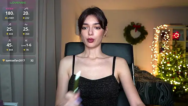 Snapshot of olivia_jeas chatting on December 15, 11:42 pm olivia jeas online show from December 15, 11:42 pm