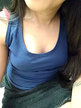 Snapshot of Roshni_98 chatting on September 20, 1:12 pm Roshni 98 online show from September 20, 1:12 pm