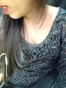 Snapshot of Roshni_98 chatting on December 1, 4:17 am Roshni 98 online show from December 1, 4:17 am