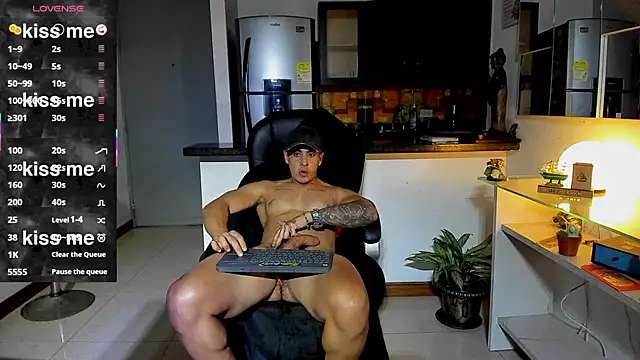 Snapshot of Dominic_Joness chatting on September 11, 6:13 am Dominic Joness online show from September 11, 6:13 am