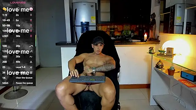 Snapshot of Dominic_Joness chatting on September 16, 12:33 am Dominic Joness online show from September 16, 12:33 am