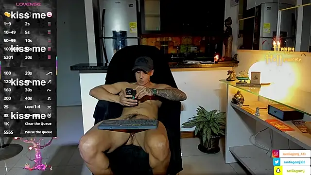 Snapshot of Dominic_Joness chatting on October 25, 12:29 am Dominic Joness online show from October 25, 12:29 am