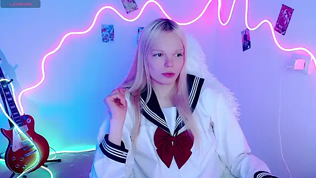 Snapshot of Emily_Nyaffee chatting on September 29, 2:33 pm Emily Nyaffee online show from September 29, 2:33 pm
