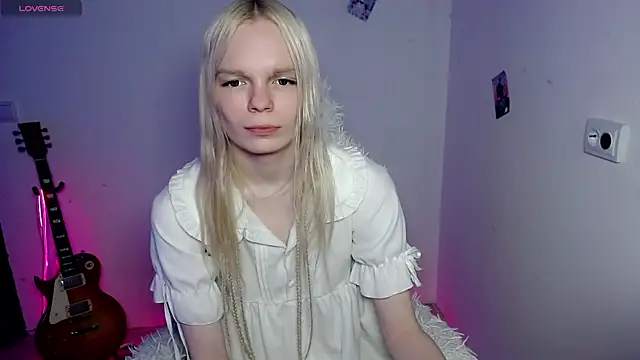 Emily Nyaffee online show from January 15, 10:20 am